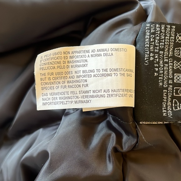 Canadian Classics Italian Men's Hooded Down Coat with  Fur Trim. - Picture 9 of 16